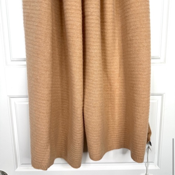NORDSTROM 100% Cashmere NEW Rib Knit Plush Scarf Beige NEW With Tag - Picture 7 of 14